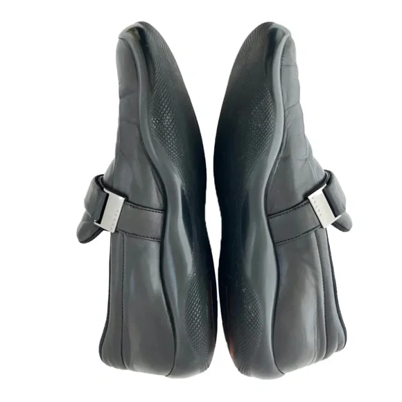 Prada Vintage Linea Rossa Leather Shoes - Size 39 US MENS Size 6- 6 1/2 S/S 2002 Prada Sneakers Vintage Slip on Toggle Linea Rossa  main image 4